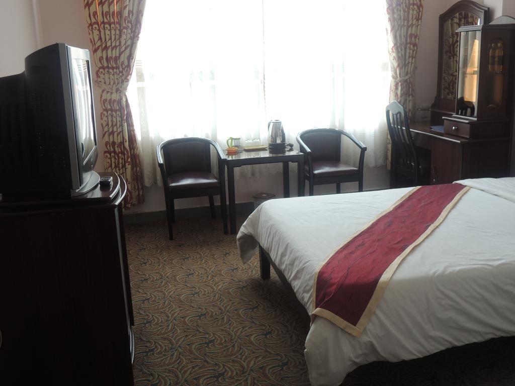 Y Lan Hotel Dalat Luaran gambar
