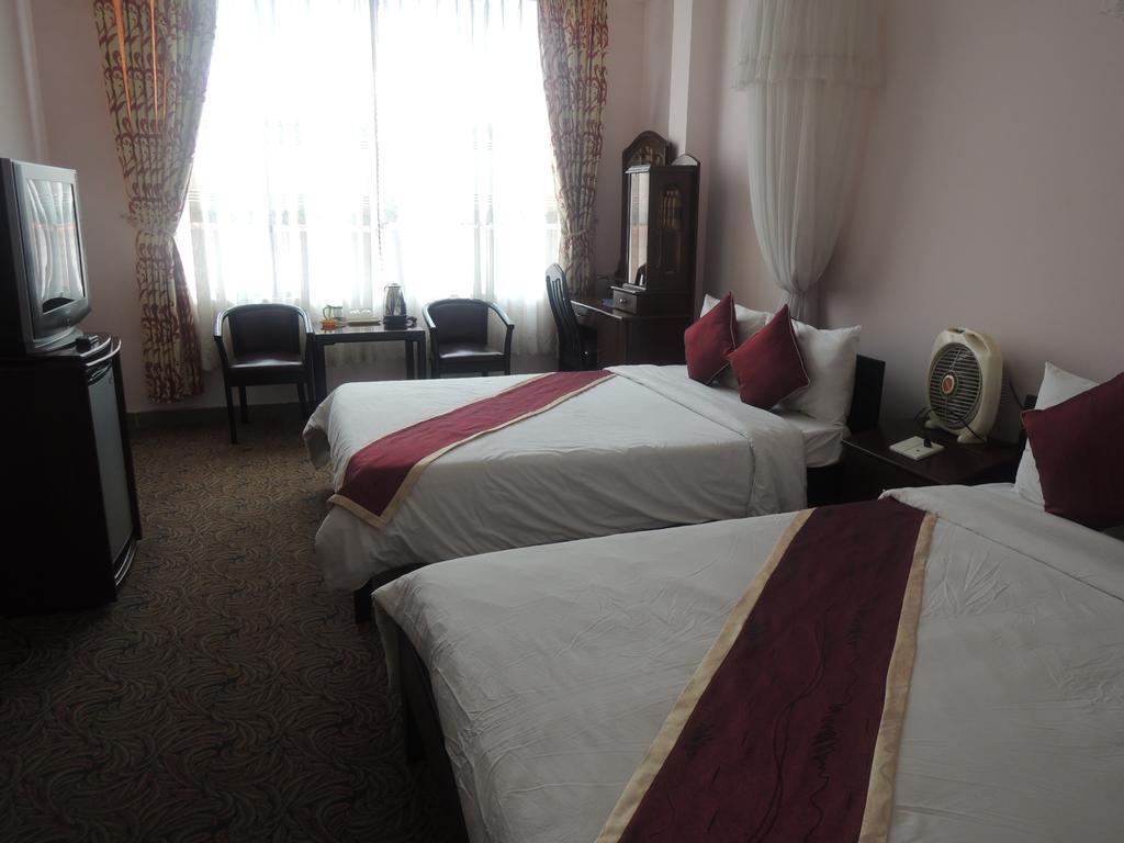 Y Lan Hotel Dalat Luaran gambar